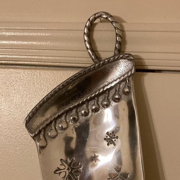 Metal Snowflake  Stocking Tray or Door Decor - Picture 4 of 12